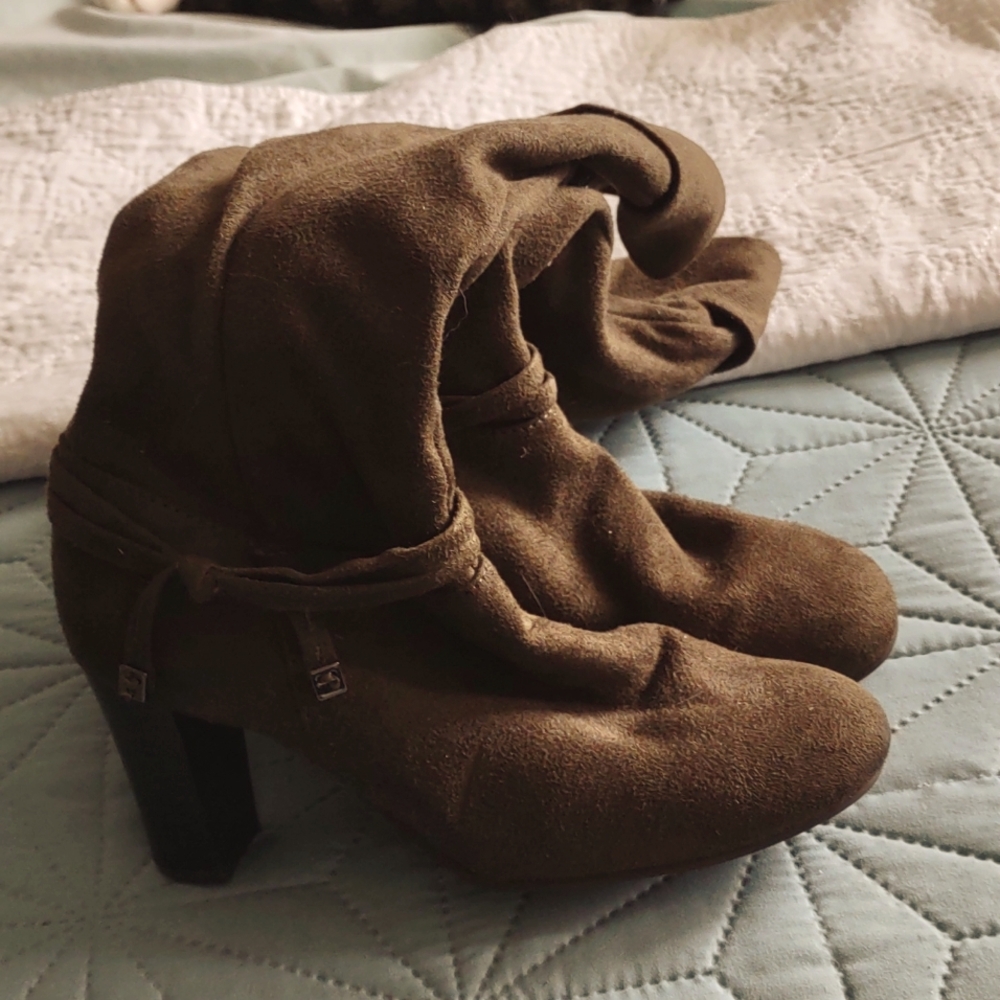 Sage green full zip up boots